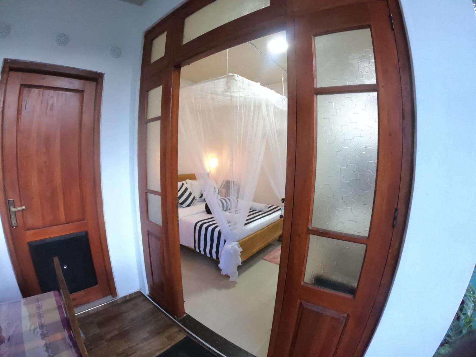 Ritz Inn 埃拉 外观 照片