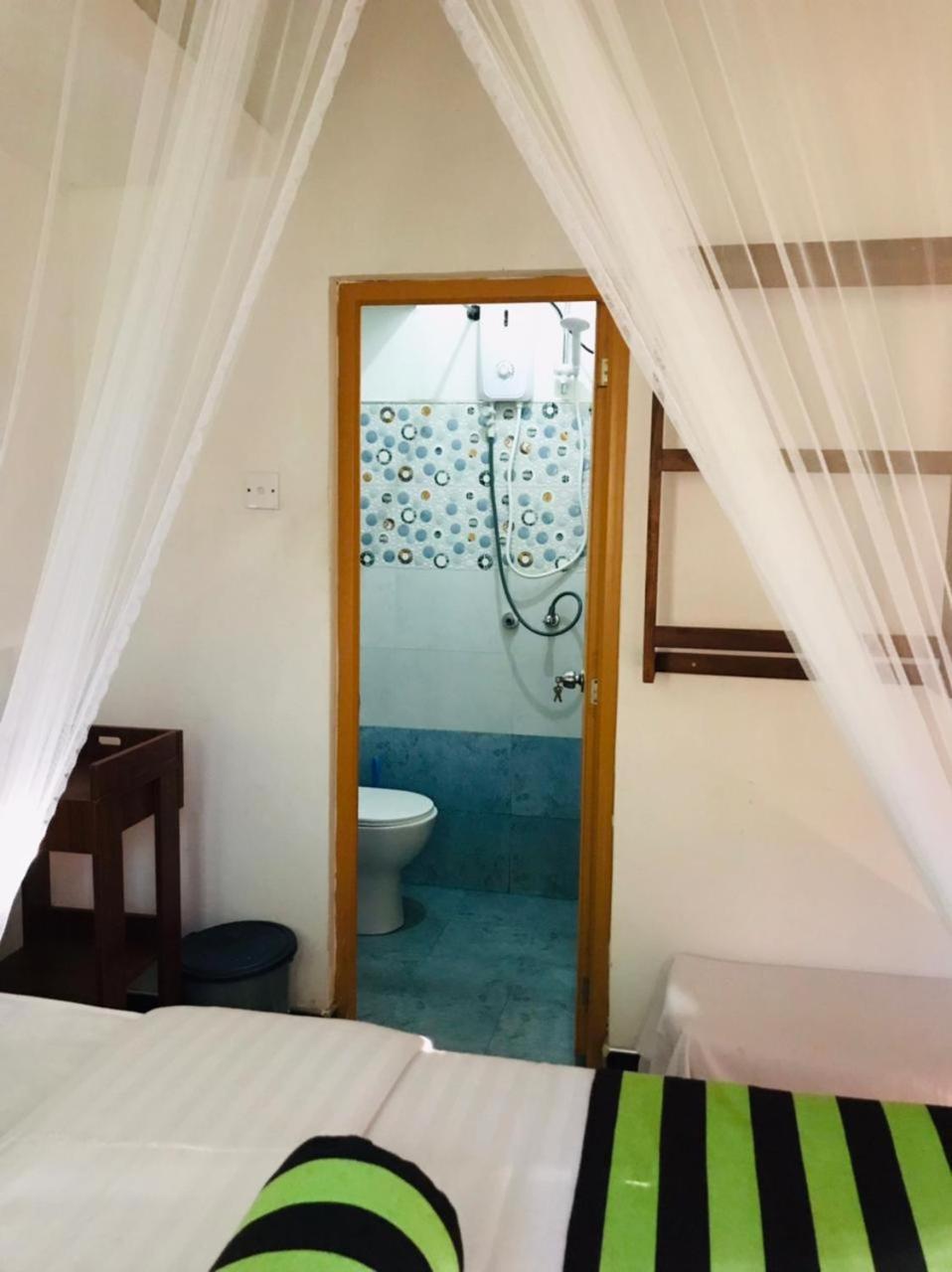 Ritz Inn 埃拉 客房 照片