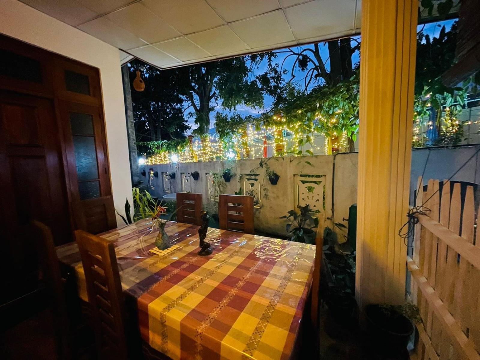 Ritz Inn 埃拉 外观 照片